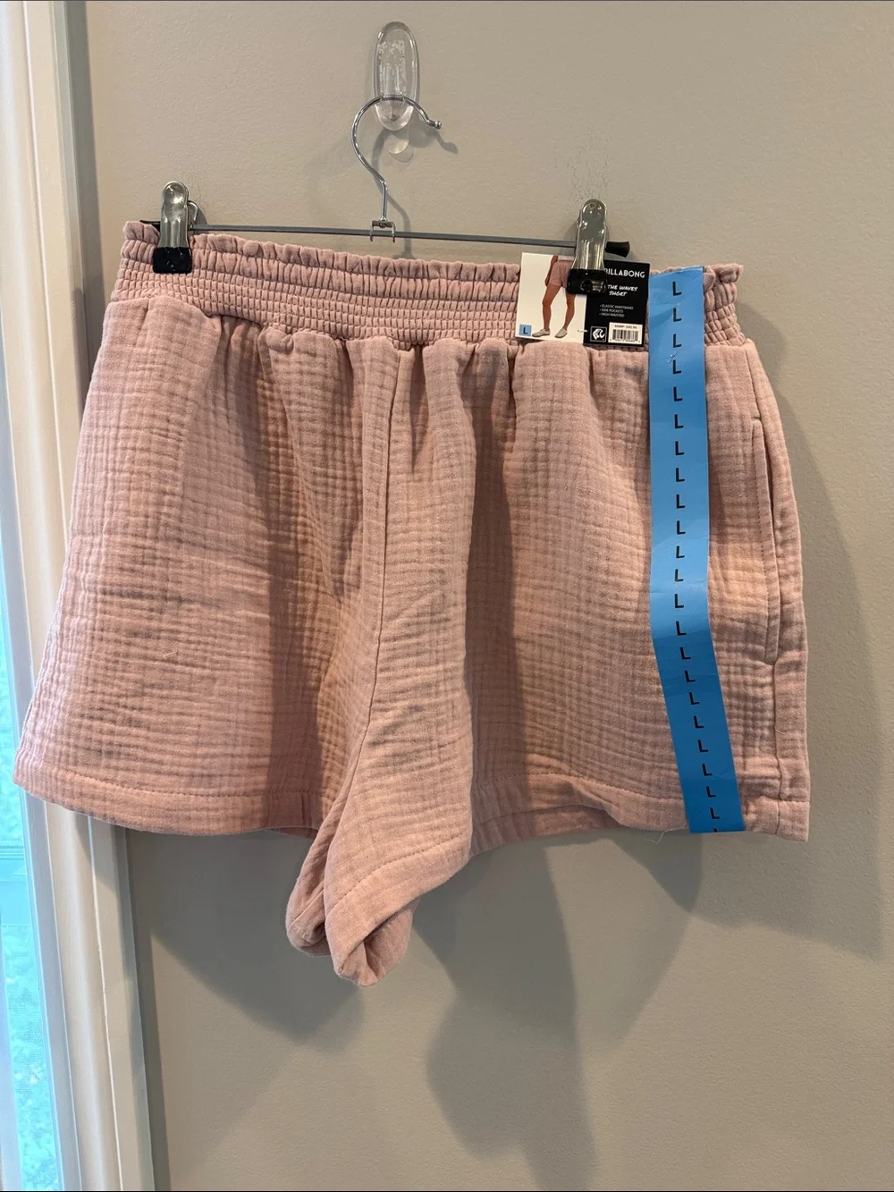 Billabong Women's Dusty Pink Gauze Elastic Waist shorts large